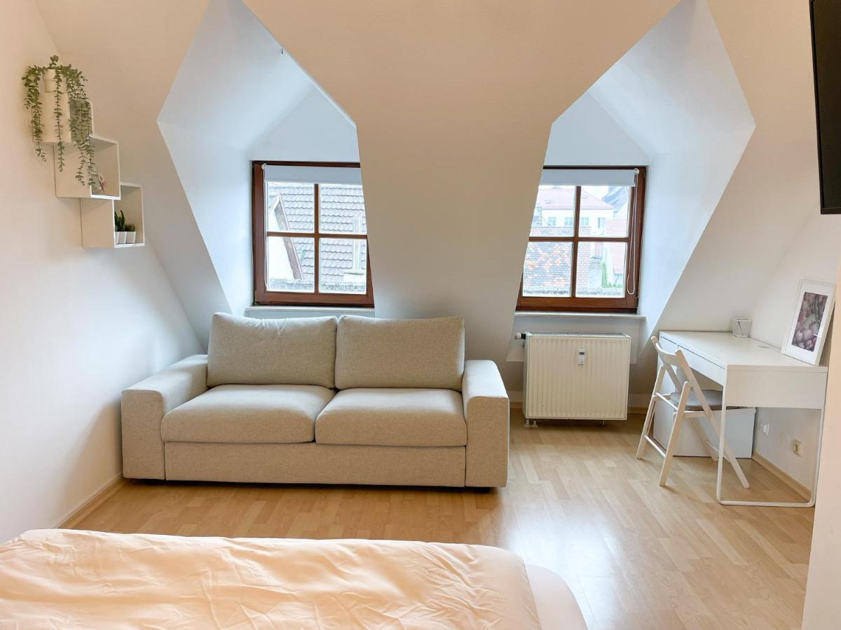Nami - Robin - Helle Apartments Mitten In Der Stadt Memmingen Eksteriør billede