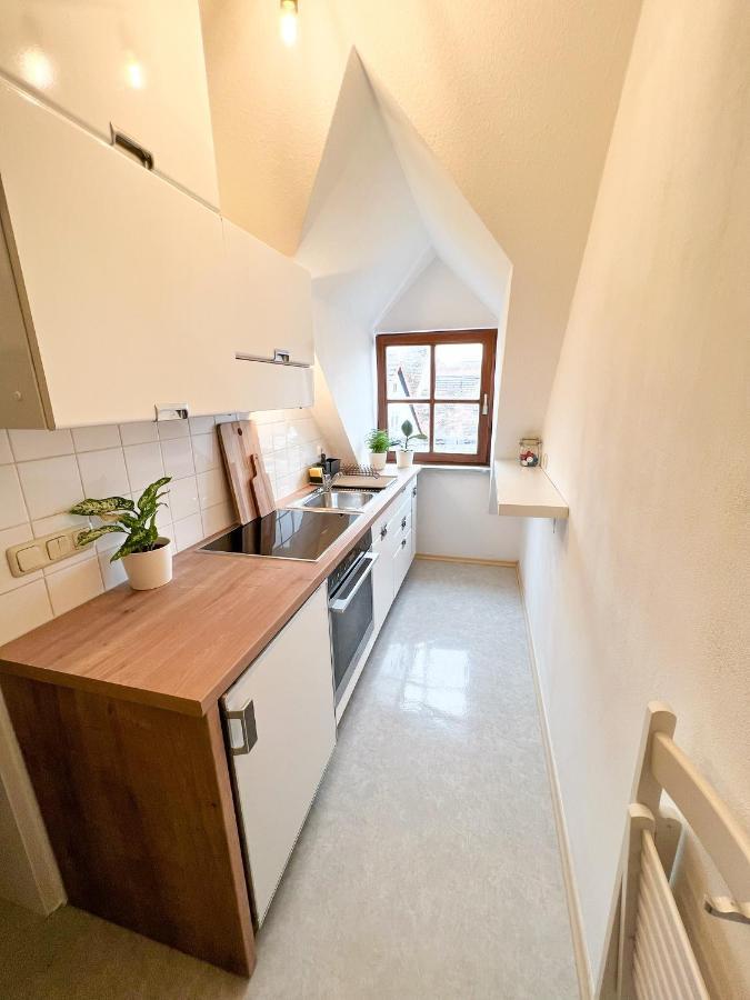 Nami - Robin - Helle Apartments Mitten In Der Stadt Memmingen Eksteriør billede